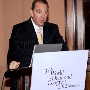 Rami Baron presenting the World Diamond Mark